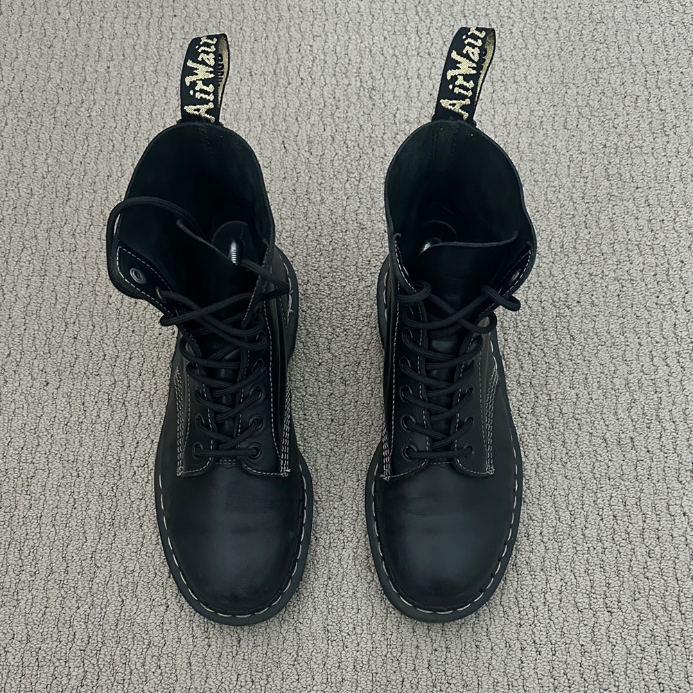 Dr. Martens “Made in England” series in size UK8 EU42 US8.5-9 with Dust Bag